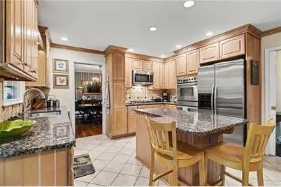 4106 Nancy Creek Way NE, Atlanta, GA 30319 - Photo 10