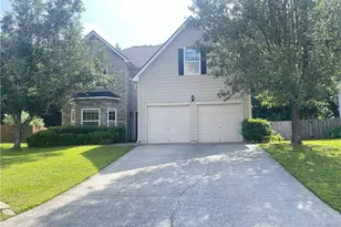 385 Blackwood Ln, Suwanee, GA 30024 - Photo 1