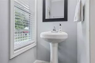 257 Birch St, Hapeville, GA 30354 - Photo 10