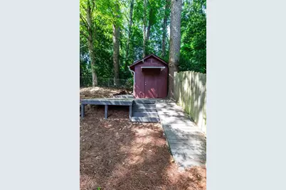 1392 Lively Ridge Road NE, Atlanta, GA 30329 - Photo 38