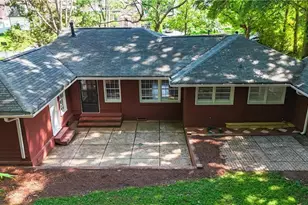 1392 Lively Ridge Rd NE, Atlanta, GA 30329 - Photo 4
