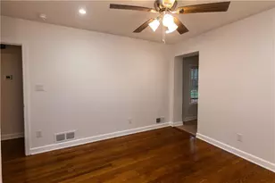 1392 Lively Ridge Rd NE, Atlanta, GA 30329 - Photo 18