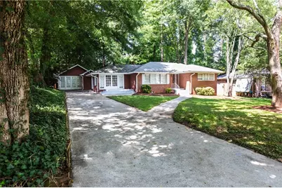 1392 Lively Ridge Road NE, Atlanta, GA 30329 - Photo 2