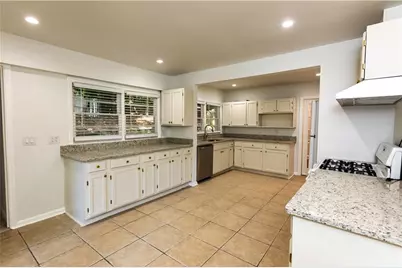 1392 Lively Ridge Road NE, Atlanta, GA 30329 - Photo 28