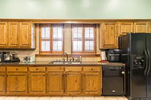 224 Oak Ave, Pinehurst, GA 31070 - Photo 12
