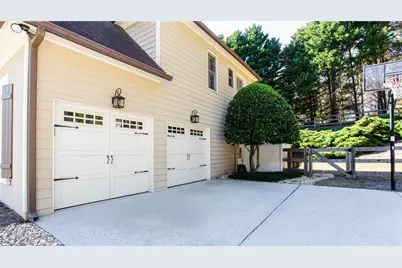4010 Rockingham Drive, Roswell, GA 30075 - Photo 32