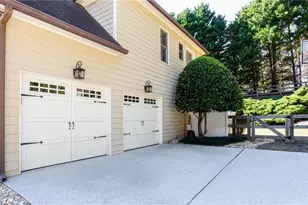 4010 Rockingham Dr, Roswell, GA 30075 - Photo 32
