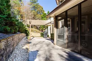 4010 Rockingham Dr, Roswell, GA 30075 - Photo 26