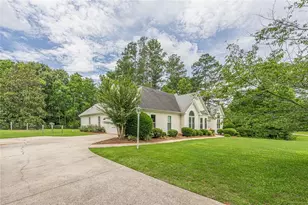 155 Noble Forest Dr, Fayetteville, GA 30215 - Photo 4