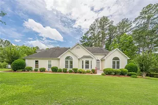 155 Noble Forest Dr, Fayetteville, GA 30215 - Photo 1