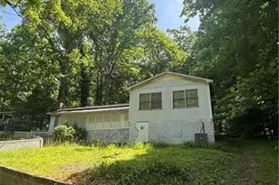 2736 Ridgecrest Cir, Hiawassee, GA 30546 - Photo 2