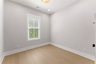 5019 Nichols Drive, Flowery Branch, GA 30542 - Photo 30