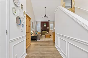 2034 Crestview Way, Woodstock, GA 30188 - Photo 4