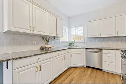 2034 Crestview Way, Woodstock, GA 30188 - Photo 12