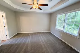 4078 Tara Ct, Loganville, GA 30052 - Photo 4