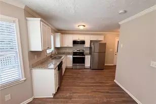 4078 Tara Ct, Loganville, GA 30052 - Photo 2