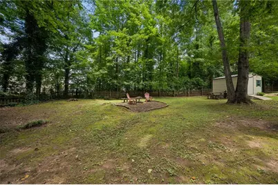 5137 Camilla Court SW, Lilburn, GA 30047 - Photo 10