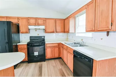 2042 Mallard Way, Lithonia, GA 30058 - Photo 8