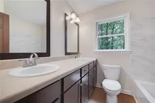3425 Pebble Hill Dr, Marietta, GA 30062 - Photo 20