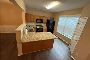 161 Riverstone Commons Cir, Canton, GA 30114 - Photo 4