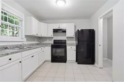 5202 Scarbrough Lane, Stone Mountain, GA 30088 - Photo 14