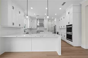 10015 Rupple Ln, Johns Creek, GA 30005 - Photo 4