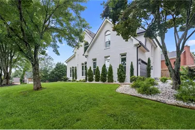 4221 Willow Oak Drive, Gainesville, GA 30506 - Photo 2
