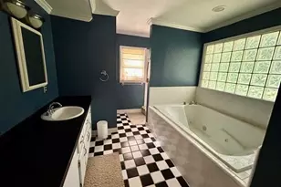 2561 Midway Rd, Decatur, GA 30030 - Photo 14