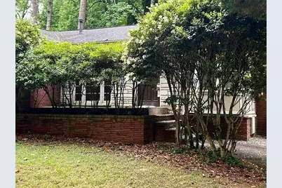 2561 Midway Road, Decatur, GA 30030 - Photo 2