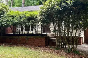 2561 Midway Rd, Decatur, GA 30030 - Photo 2