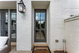 323 S Esplanade, Alpharetta, GA 30009 - Photo 6