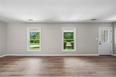 1352 White Oak Street SE, Conyers, GA 30013 - Photo 4