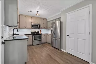 5070 Hudson Rd, Loganville, GA 30052 - Photo 14
