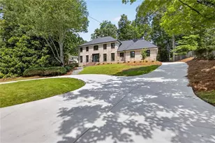 1128 Atcheson Ln, Dunwoody, GA 30338 - Photo 2