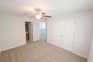 220 Fox Creek Blvd, Woodstock, GA 30188 - Photo 4