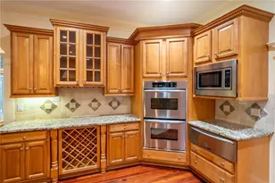 207 Gold Leaf Ln, Canton, GA 30114 - Photo 10