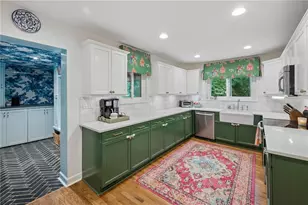 372 Pine Forest Rd, Atlanta, GA 30342 - Photo 10