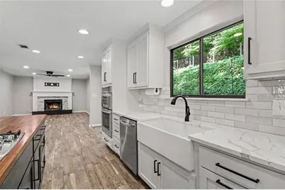 445 Taberwood Way, Roswell, GA 30076 - Photo 4