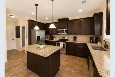 1246 Foxcreek Drive, McDonough, GA 30252 - Photo 2