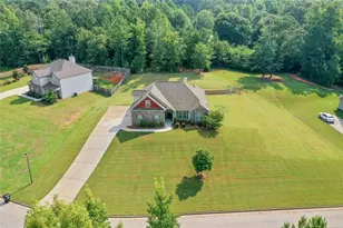 1246 Foxcreek Dr, McDonough, GA 30252 - Photo 2