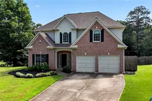 2311 Ravinia Ct NE, Marietta, GA 30062 - Photo 2