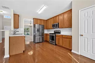 2311 Ravinia Ct NE, Marietta, GA 30062 - Photo 12