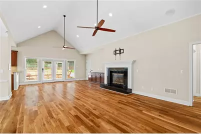 603 Fairway Court, Marietta, GA 30068 - Photo 6