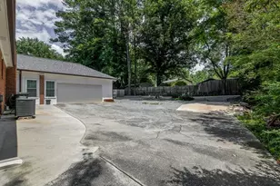 656 Bruce Way SW, Lilburn, GA 30047 - Photo 32