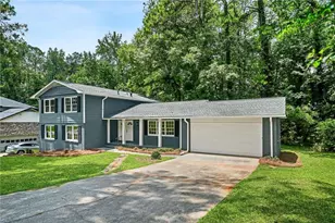 3235 Wintercreeper Dr, Lithonia, GA 30038 - Photo 2