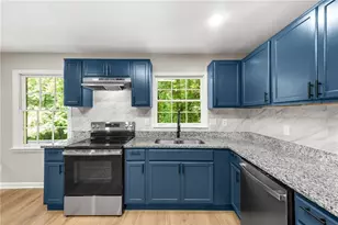 3235 Wintercreeper Dr, Lithonia, GA 30038 - Photo 10