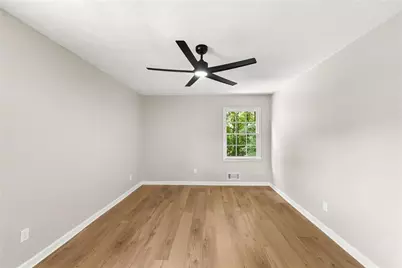 3235 Wintercreeper Drive, Lithonia, GA 30038 - Photo 18