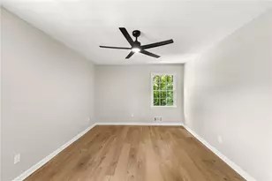 3235 Wintercreeper Dr, Lithonia, GA 30038 - Photo 18