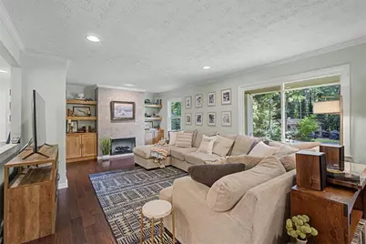 265 Pinetree Drive, Marietta, GA 30068 - Photo 2
