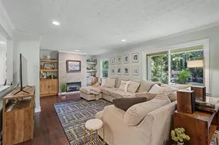 265 Pinetree Dr, Marietta, GA 30068 - Photo 2